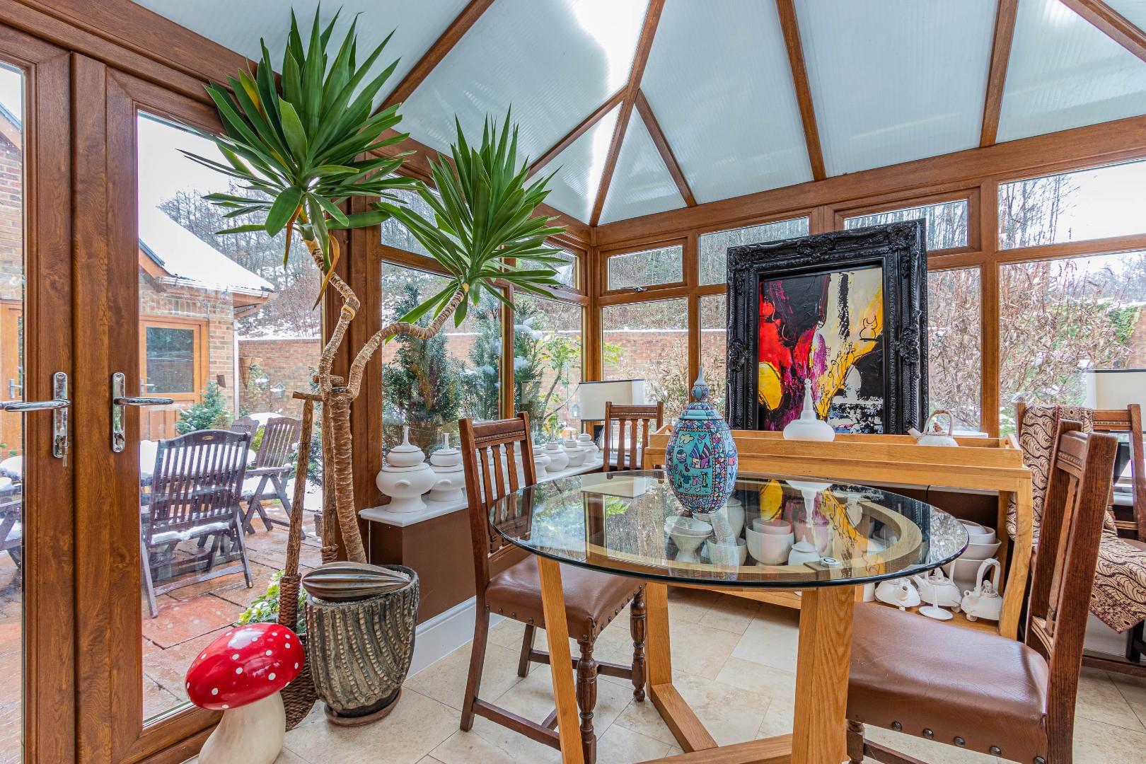 COED Y WENALLT, RHIWBINA, CARDIFF Jeffrey Ross Estate Agents